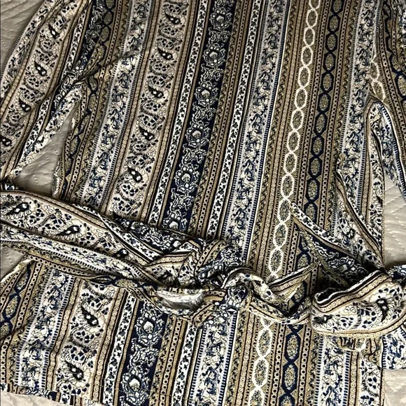 Free People Mock Neck Printed Top | Navy & Beige | Stretchy - Picture 8 of 12